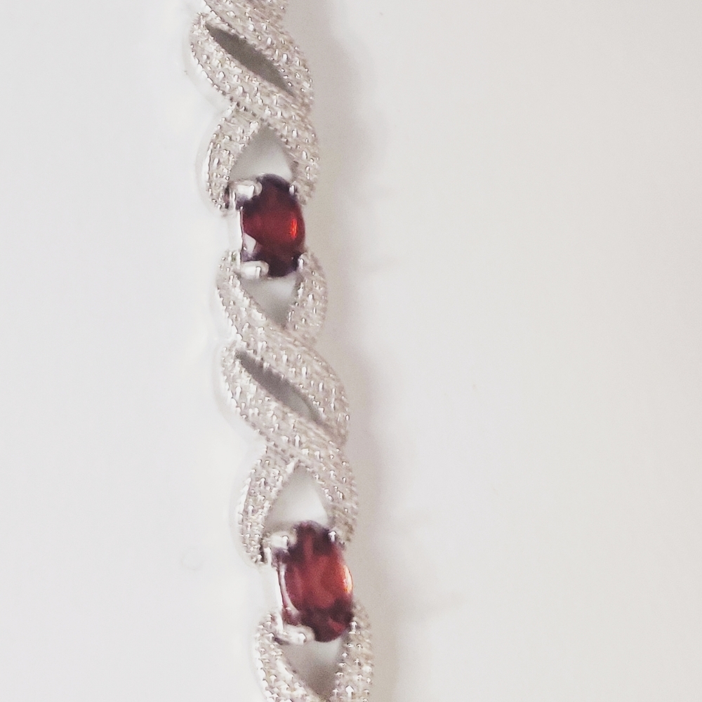7 1/2 Carat Garnet & Diamond Tennis Bracelet - Picture 6 of 8